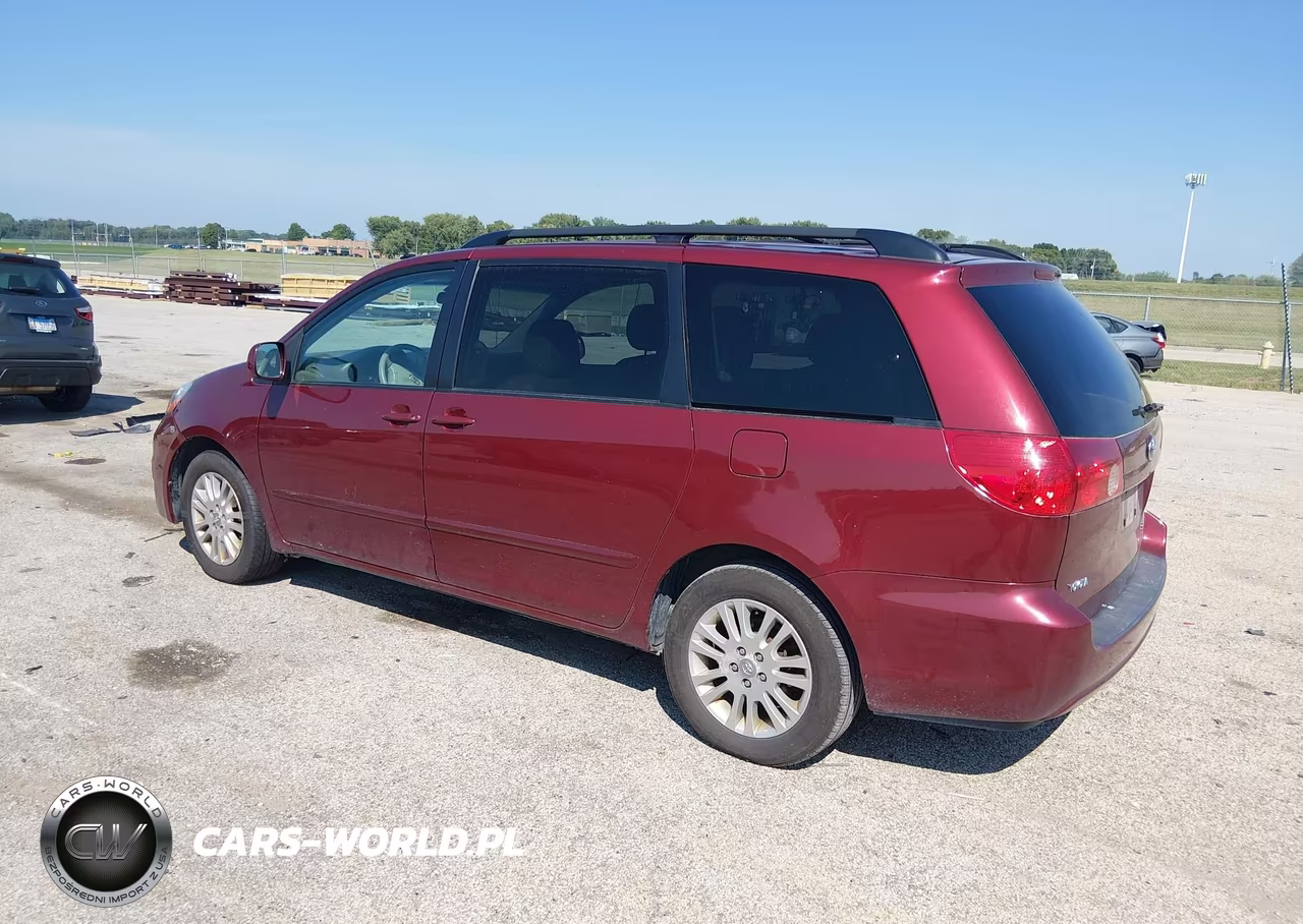 2010 Toyota Sienna Xle VIN:5TDYK4CC8AS309885 - 3