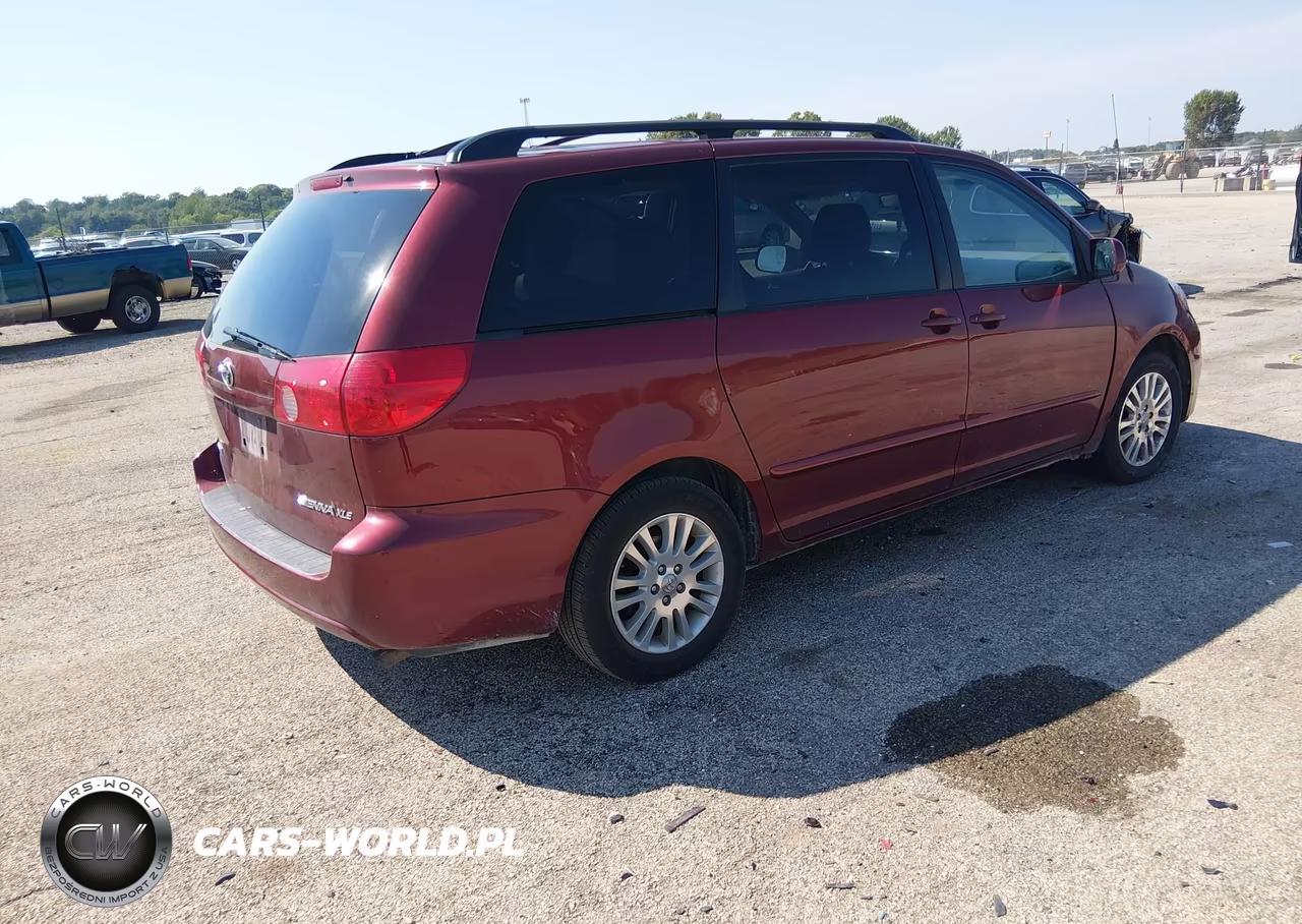 2010 Toyota Sienna Xle VIN:5TDYK4CC8AS309885 - 4