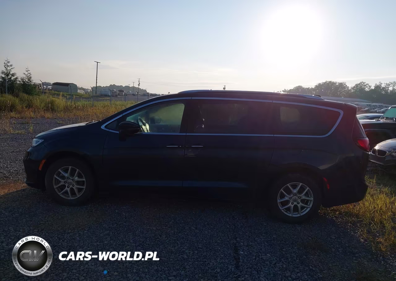 2021 Chrysler Pacifica Touring L VIN:2C4RC1BG2MR601209 - 14