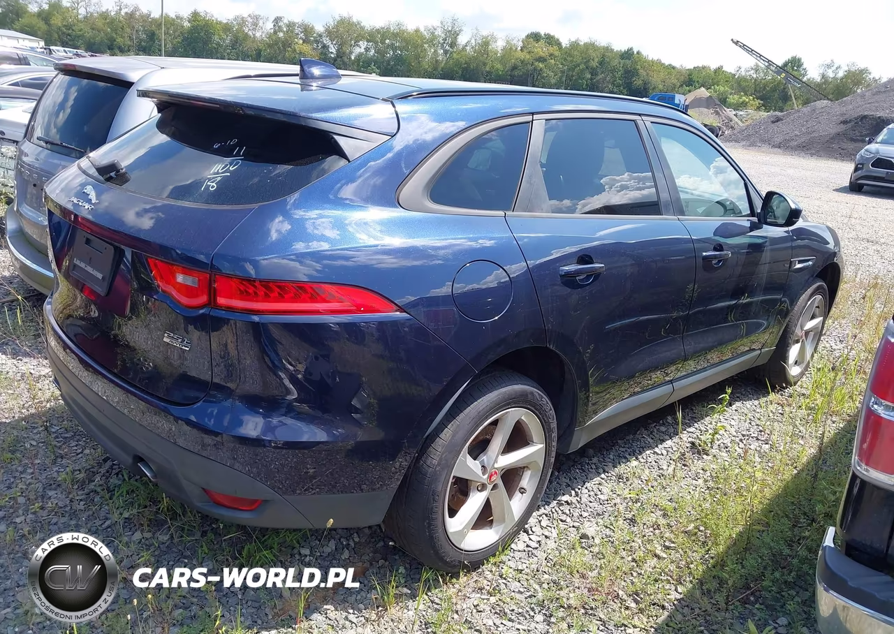 2018 Jaguar F-Pace 25T Premium VIN:SADCJ2FX0JA266399 - 4