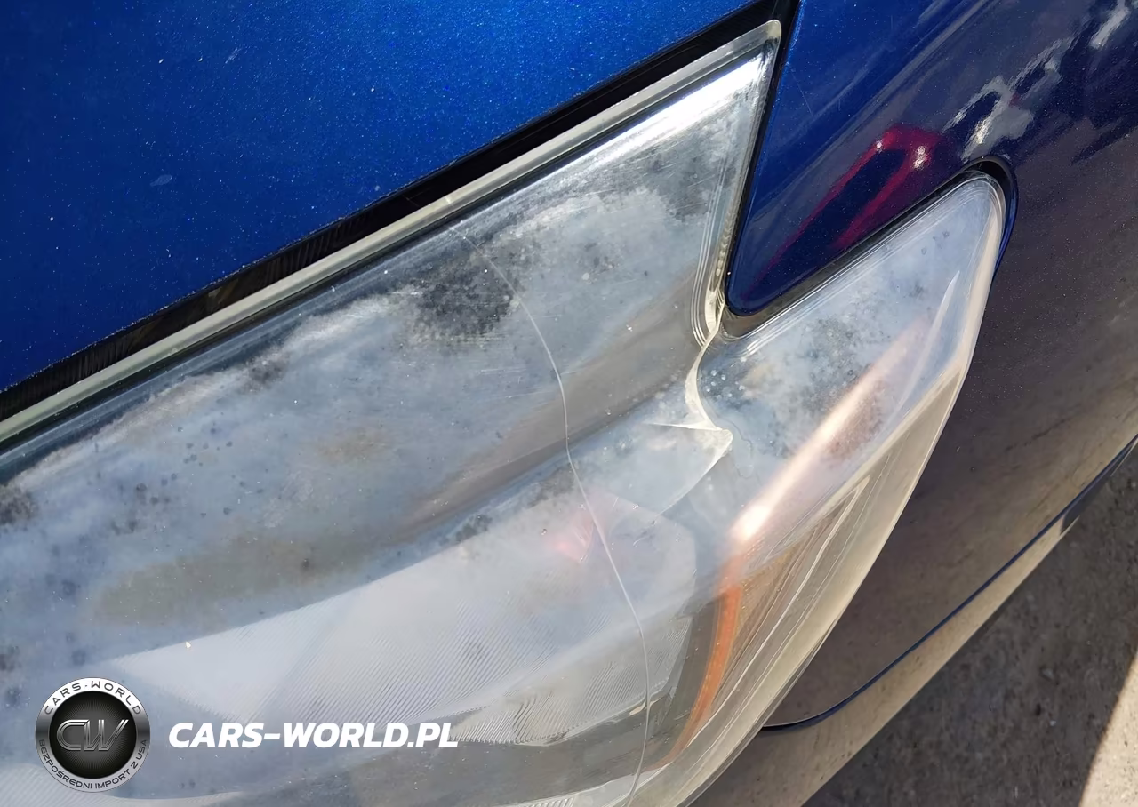 2018 Nissan Sentra S VIN:3N1AB7AP2JY241684 - 15
