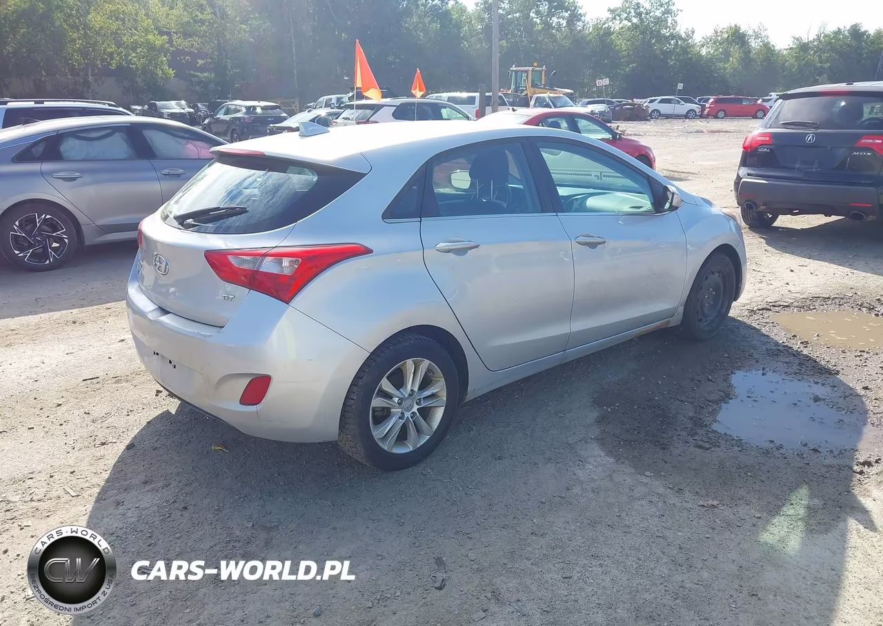 2013 Hyundai Elantra Gt VIN:KMHD35LE1DU151212 - 4
