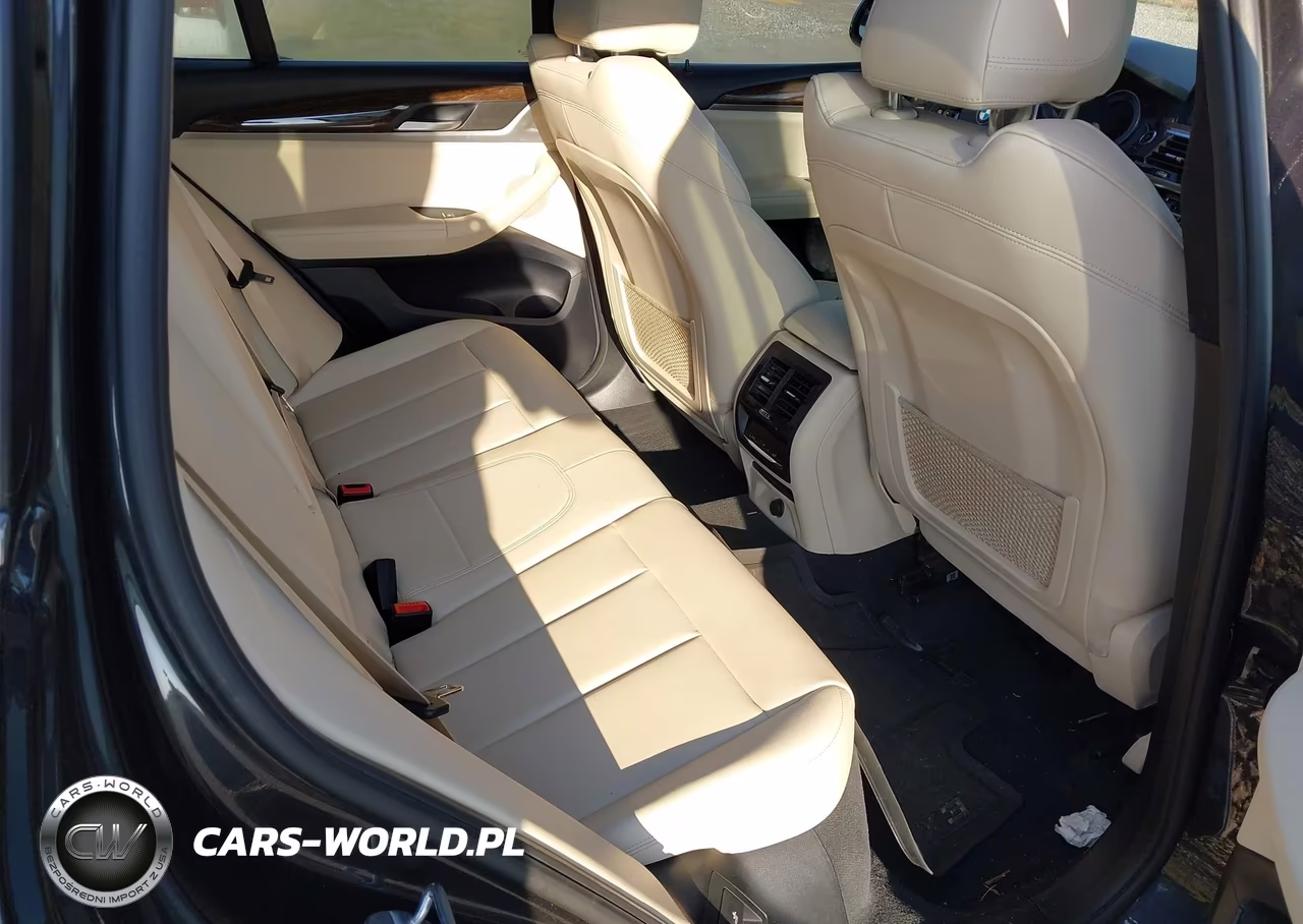 2019 BMW X3 xDrive30I VIN:5UXTR9C5XKLE19507 - 8