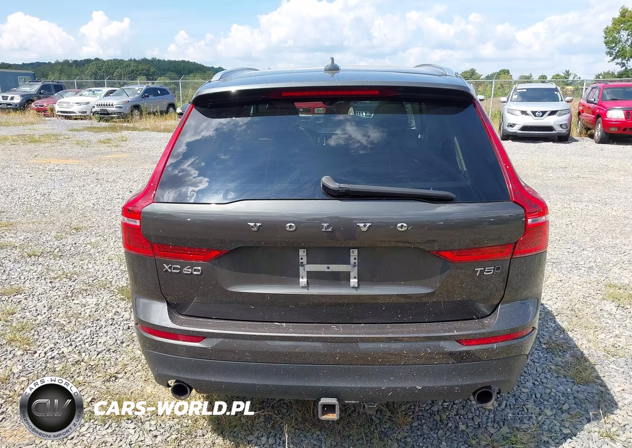 2018 Volvo Xc60 T5 Momentum VIN:YV4102RK3J1058052 - 16