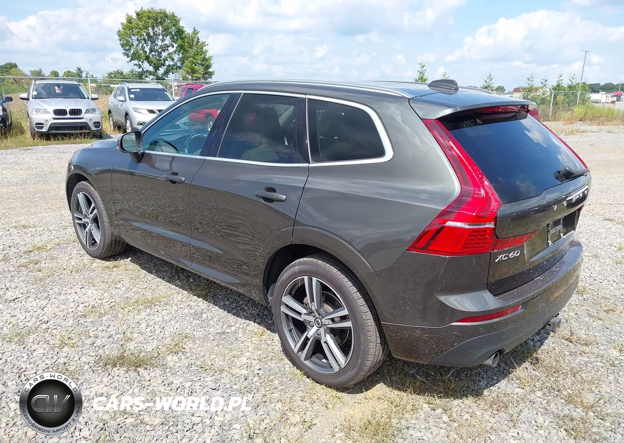 2018 Volvo Xc60 T5 Momentum VIN:YV4102RK3J1058052 - 3