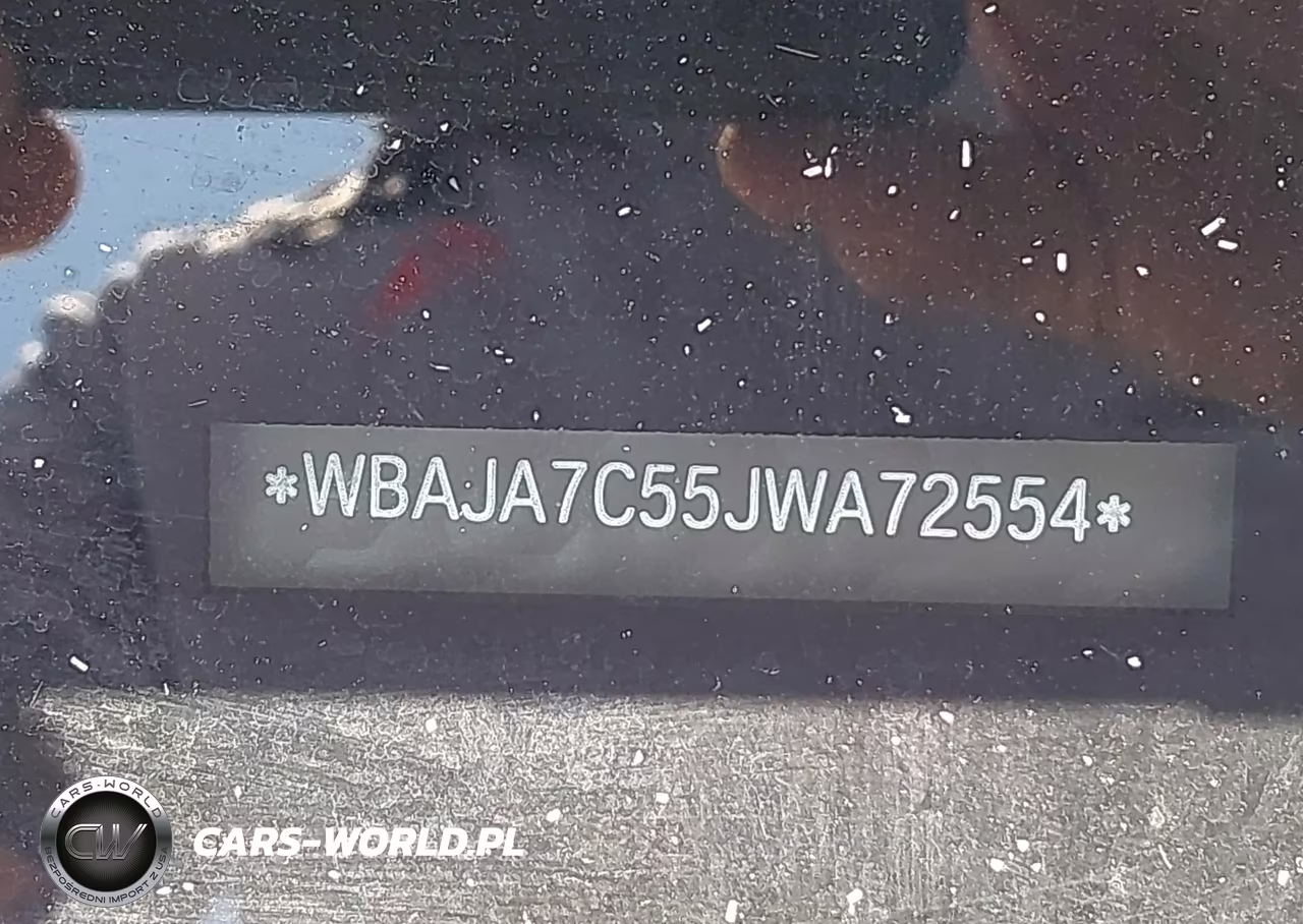 2018 BMW 530I xDrive VIN:WBAJA7C55JWA72554 - 9