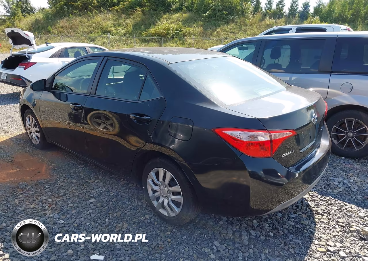 2017 Toyota Corolla Le VIN:2T1BURHE4HC894006 - 3