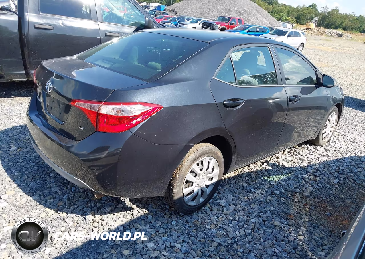 2017 Toyota Corolla Le VIN:2T1BURHE4HC894006 - 4