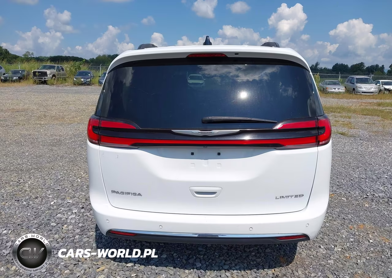 2023 Chrysler Pacifica Limited VIN:2C4RC1GGXPR530323 - 16