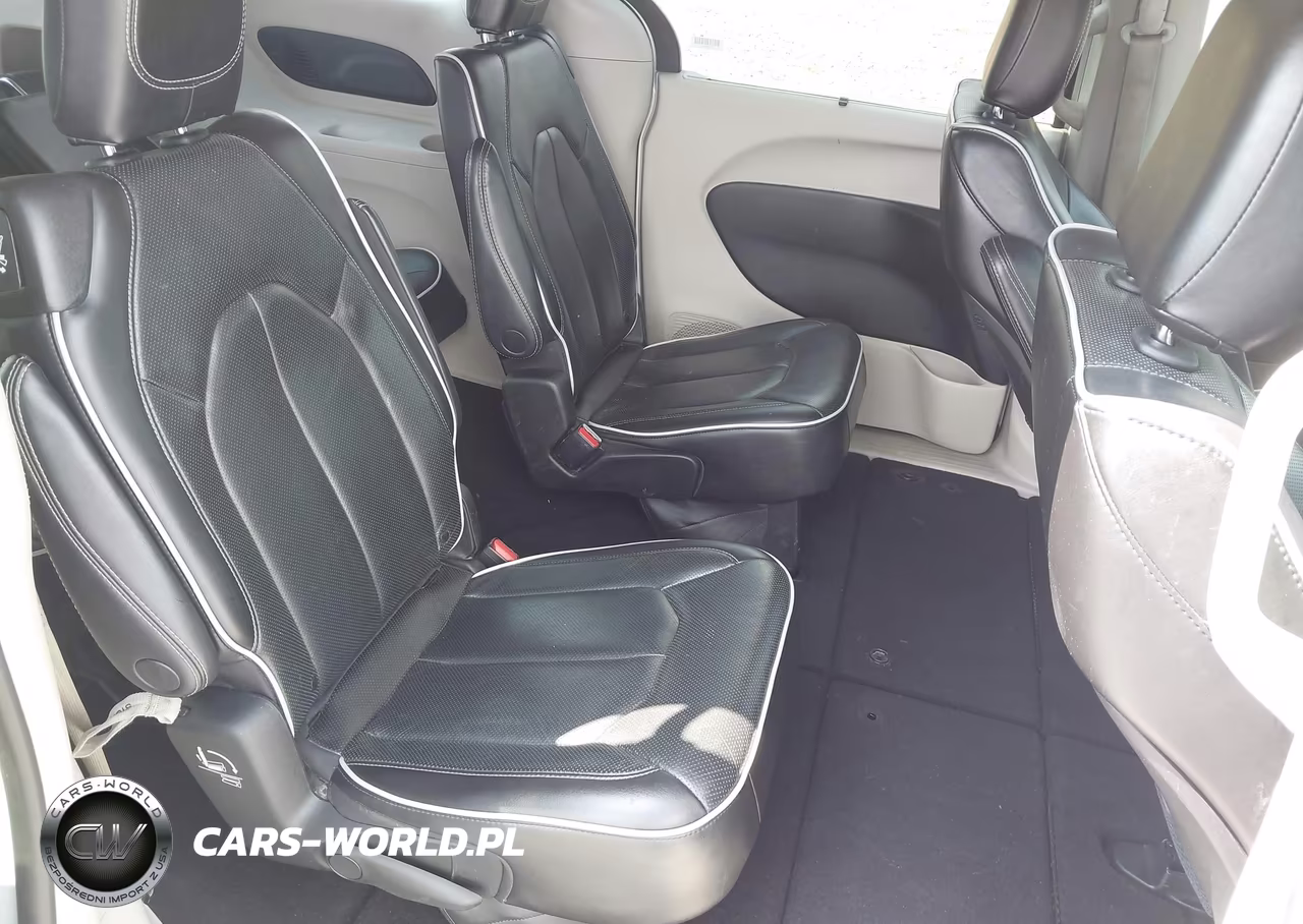 2023 Chrysler Pacifica Limited VIN:2C4RC1GGXPR530323 - 8