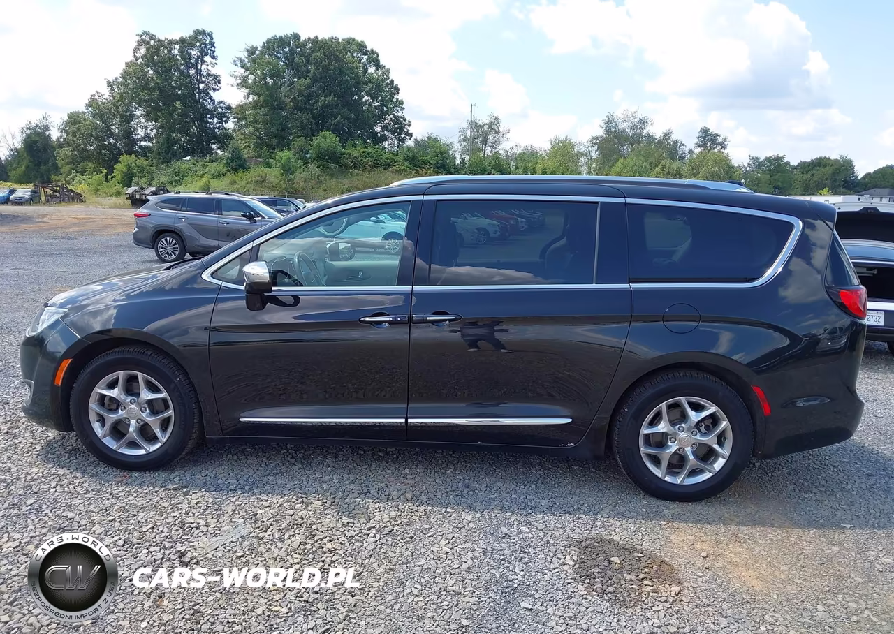 2019 Chrysler Pacifica Limited VIN:2C4RC1GG7KR705698 - 15