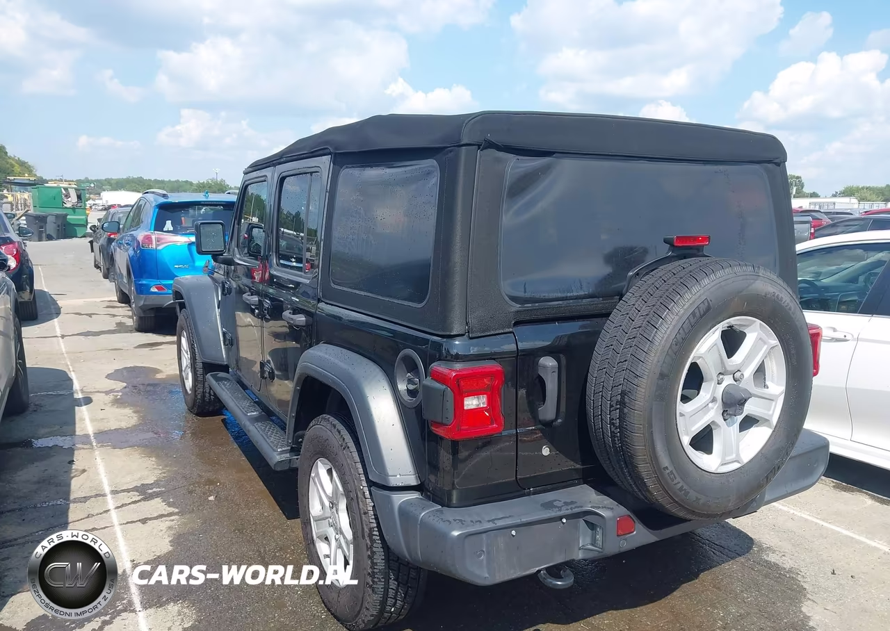 2018 Jeep Wrangler Unlimited Sport S 4X4 VIN:1C4HJXDN4JW324906 - 3