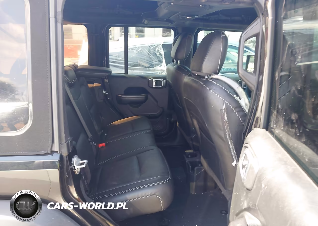 2018 Jeep Wrangler Unlimited Sport S 4X4 VIN:1C4HJXDN4JW324906 - 8