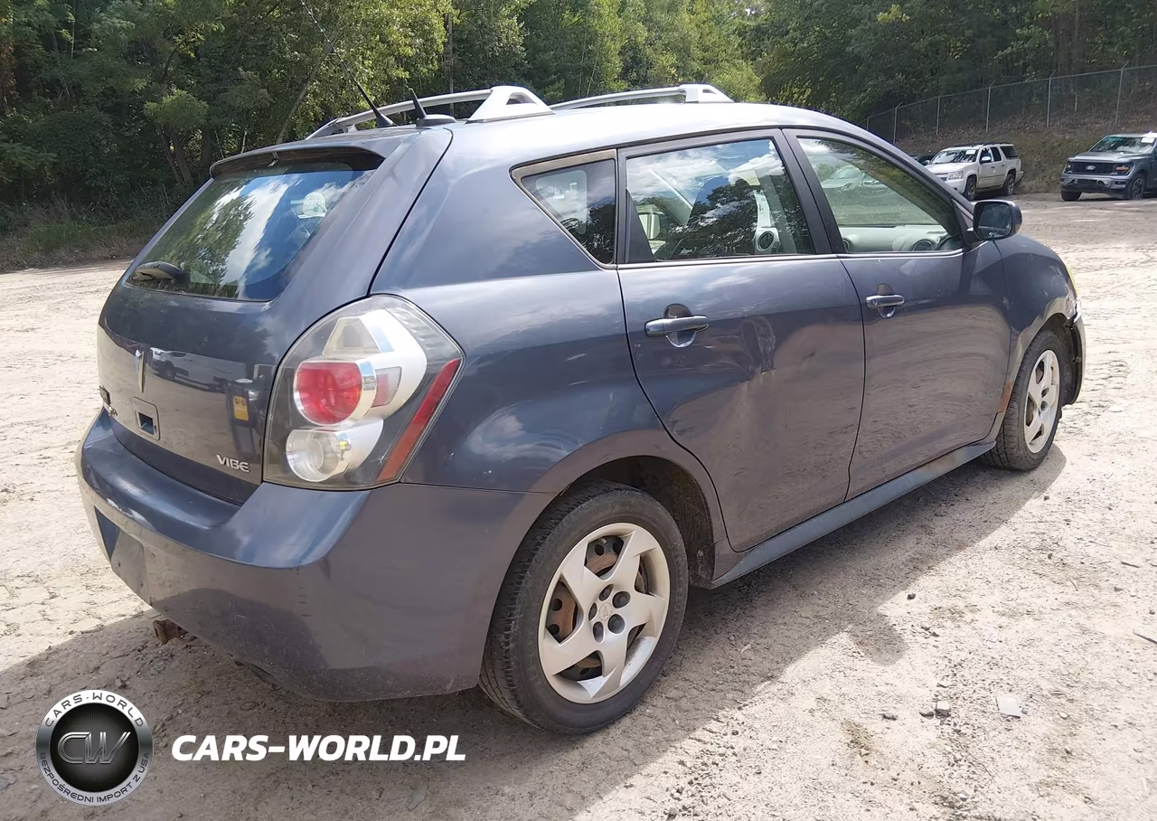 2010 Pontiac Vibe VIN:5Y2SL6E8XAZ404583 - 4