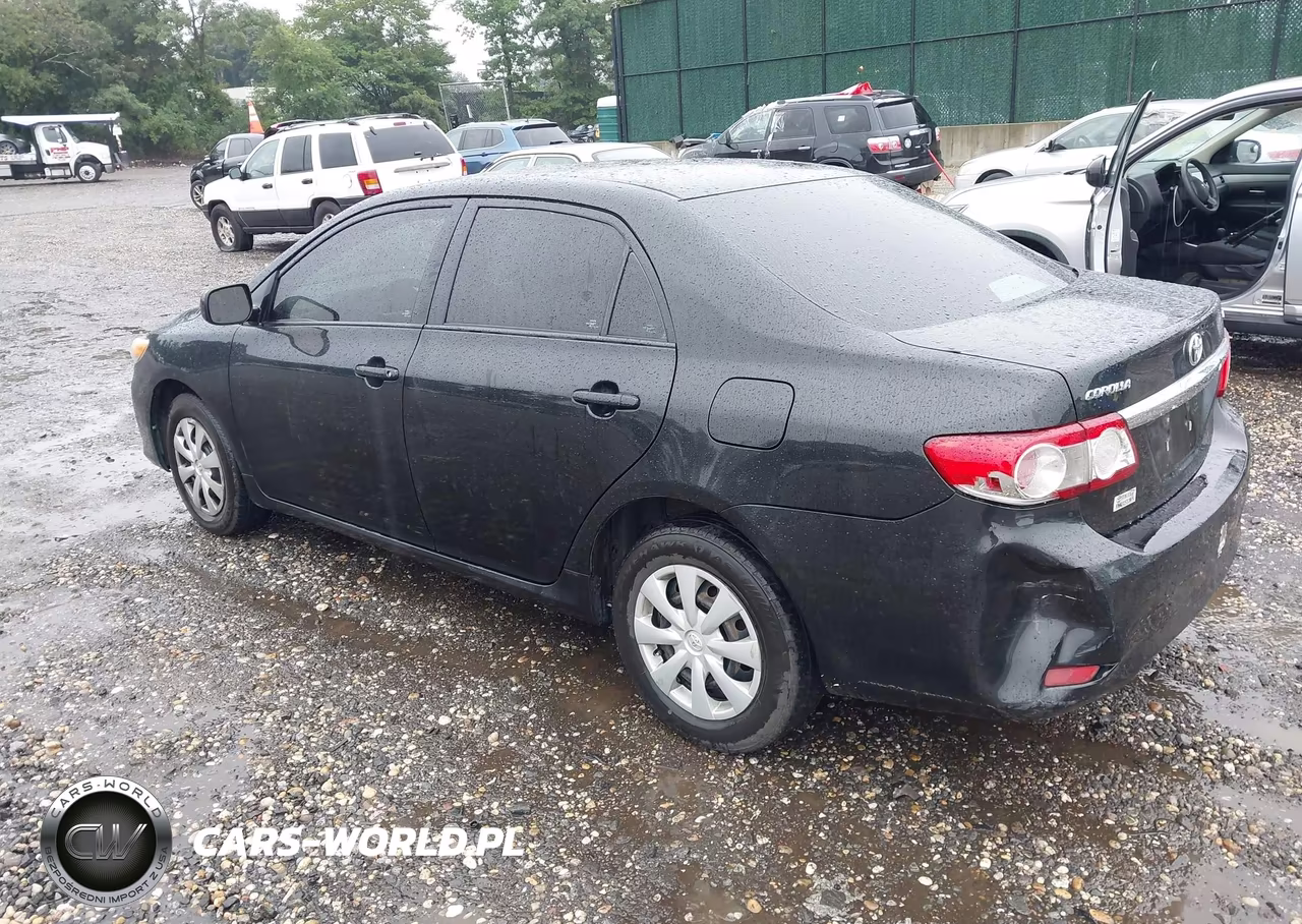 2011 Toyota Corolla Le VIN:2T1BU4EE8BC717568 - 3