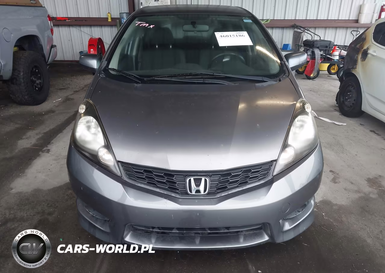 2013 Honda Fit Sport VIN:JHMGE8H63DC057884 - 12