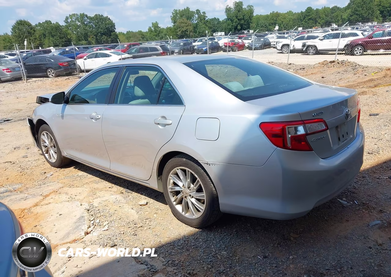2012 Toyota Camry Le VIN:4T1BF1FKXCU028046 - 3