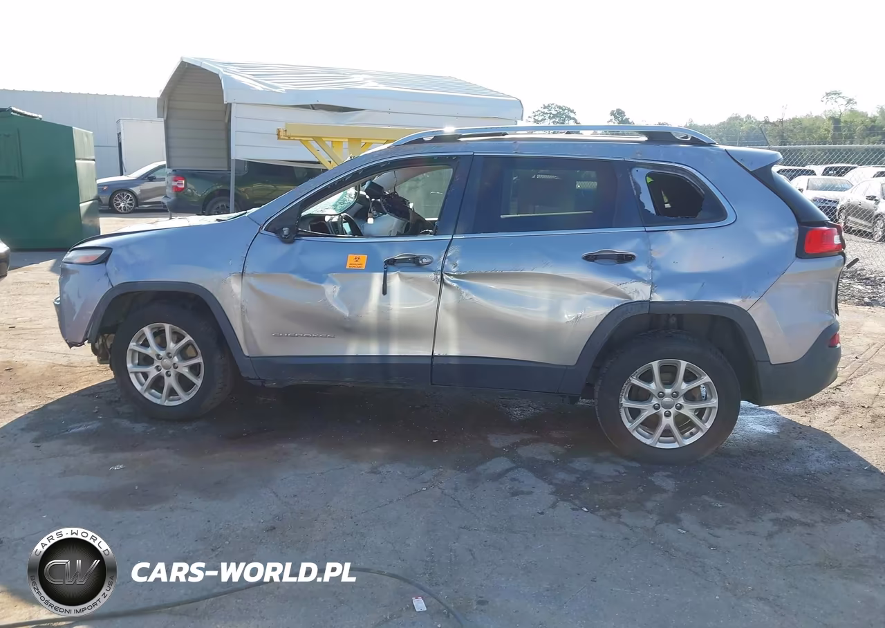 2016 Jeep Cherokee Latitude VIN:1C4PJLCBXGW201454 - 14