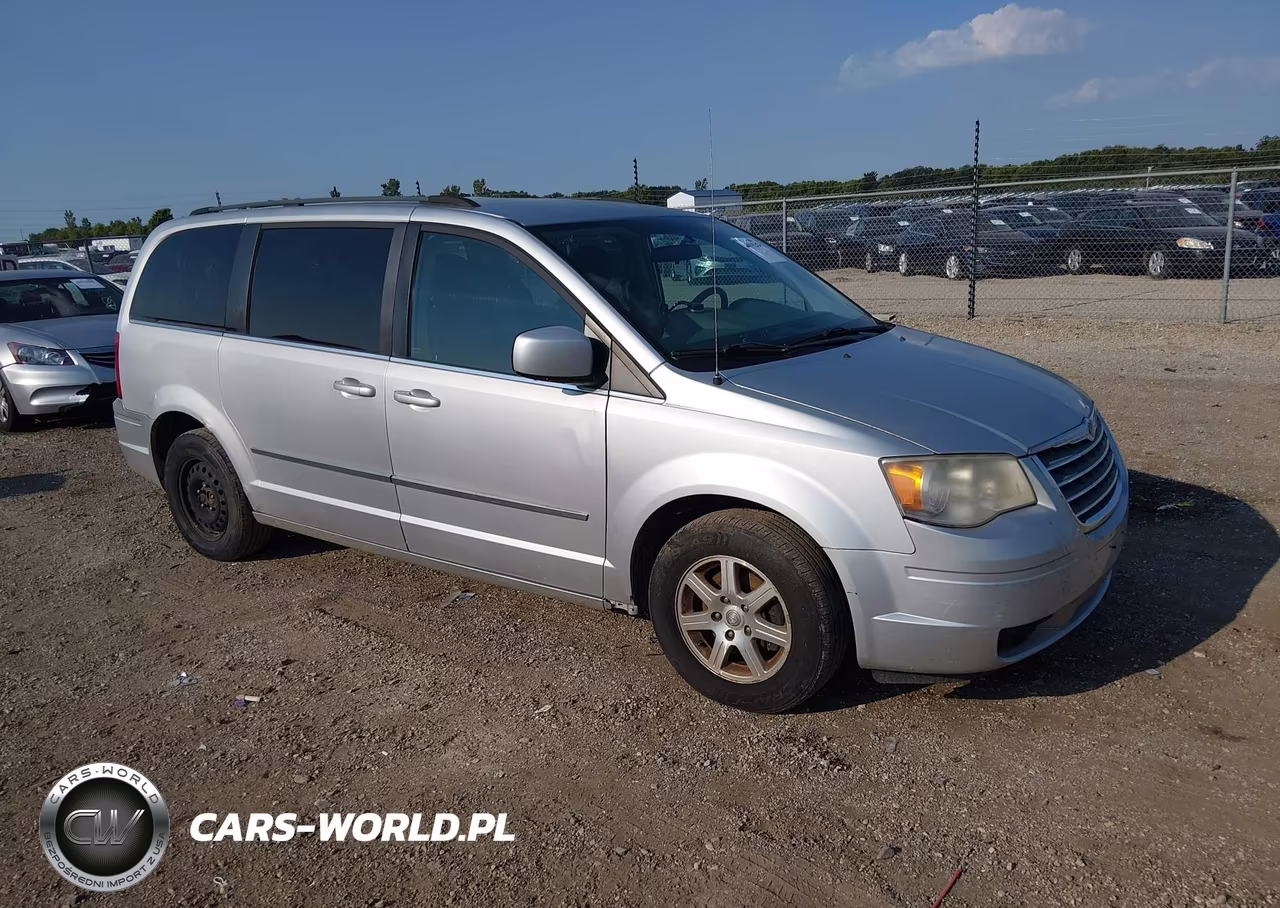 2010 Chrysler Town & Country Touring