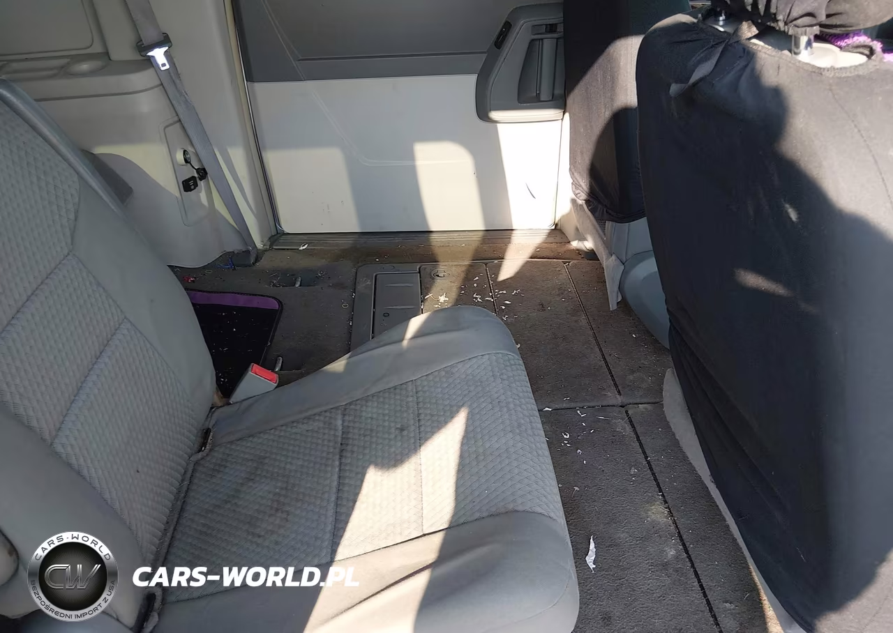 2010 Chrysler Town & Country Touring VIN:2A4RR5D12AR348106 - 8