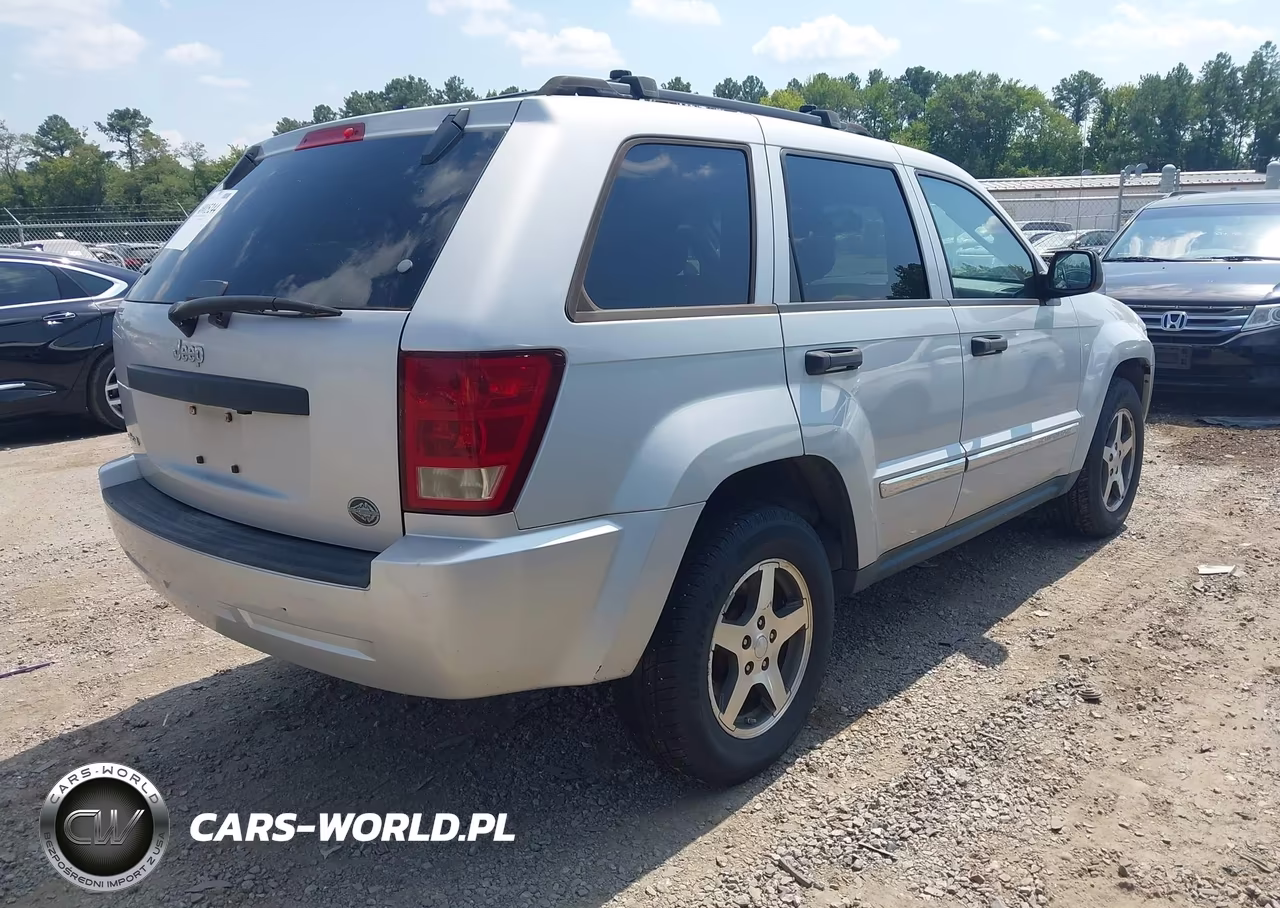 2005 Jeep Grand Cherokee Laredo VIN:1J4HR48N05C731916 - 4