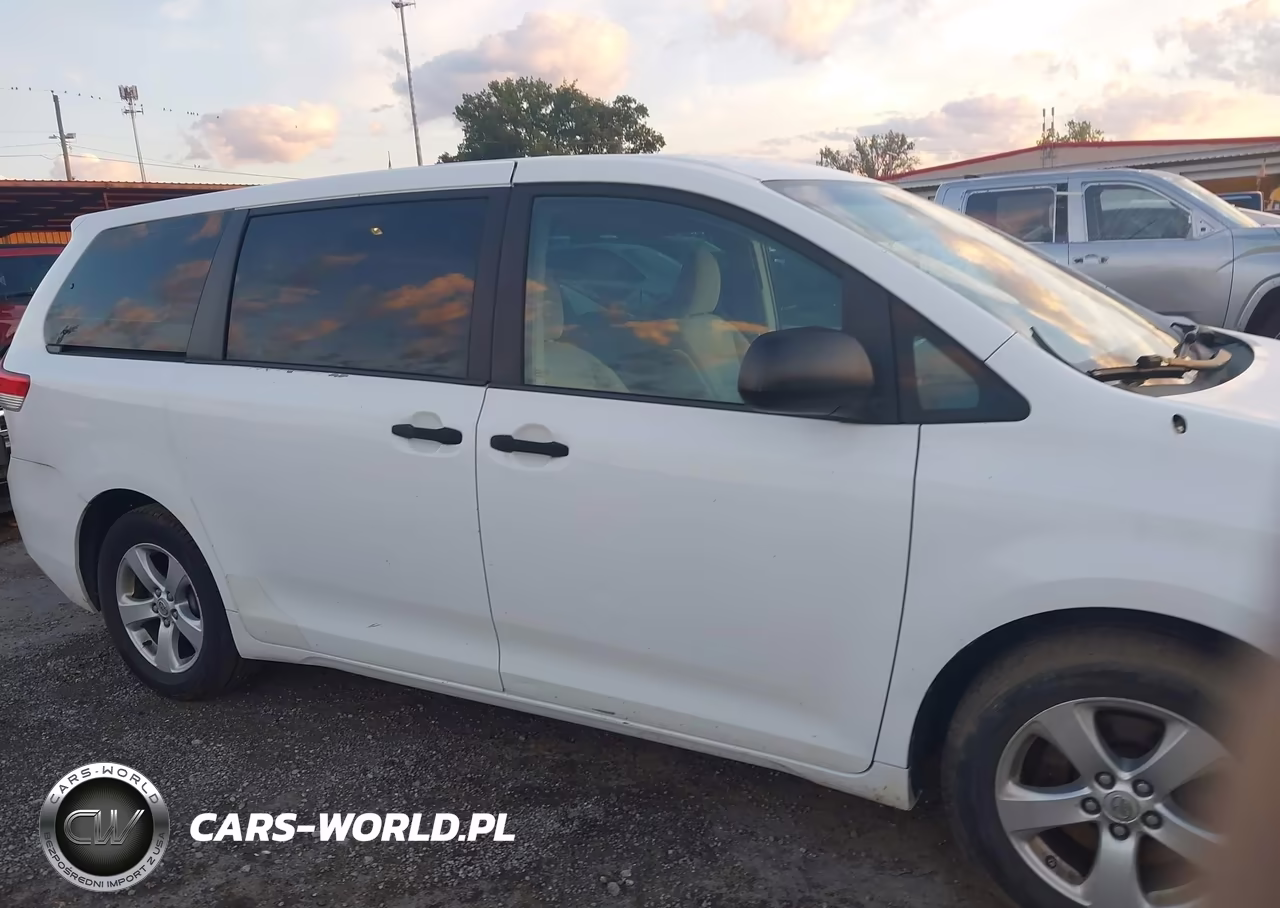 2013 Toyota Sienna L V6 7 Passenger VIN:5TDZK3DC1DS313293 - 13