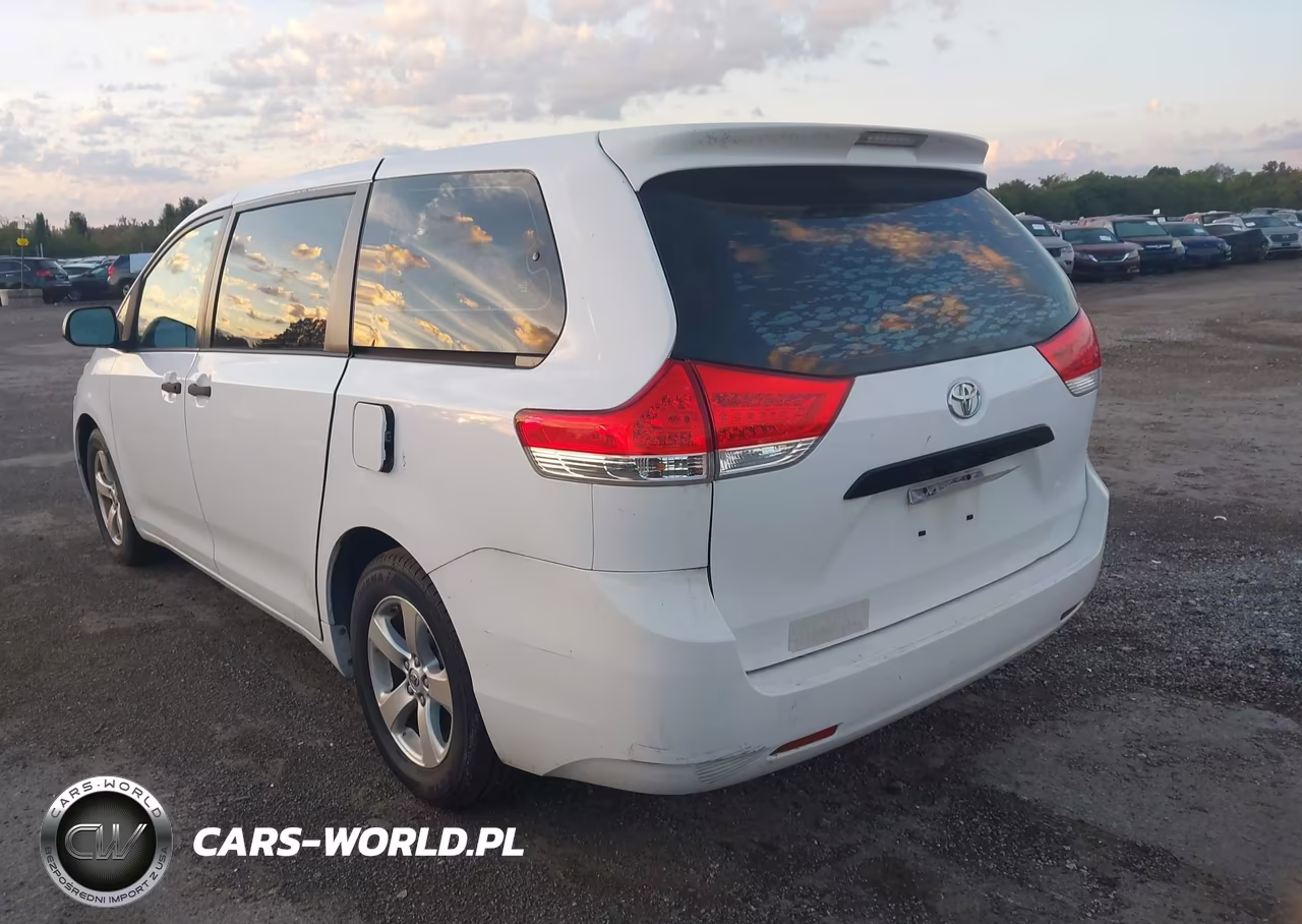 2013 Toyota Sienna L V6 7 Passenger VIN:5TDZK3DC1DS313293 - 3