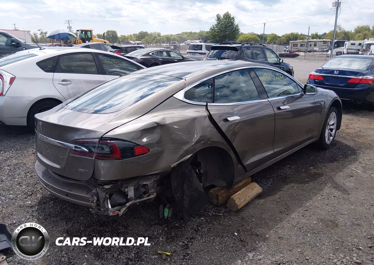 2016 Tesla Model S 60D-70D-75D-85D-90D VIN:5YJSA1E28GF149757 - 4