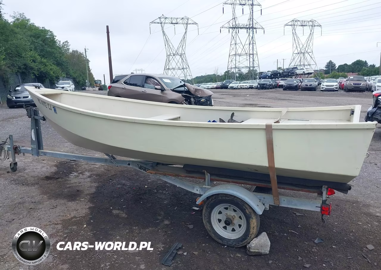 2013 Custom Flats Boat- Fishing VIN:PAZ23891F101 - 14
