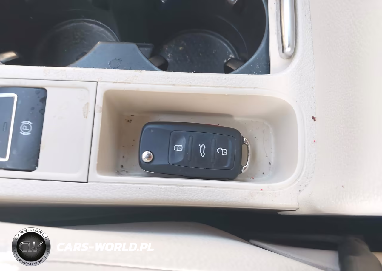2016 Volkswagen Tiguan R-Line VIN:WVGBV7AX5GW081661 - 11