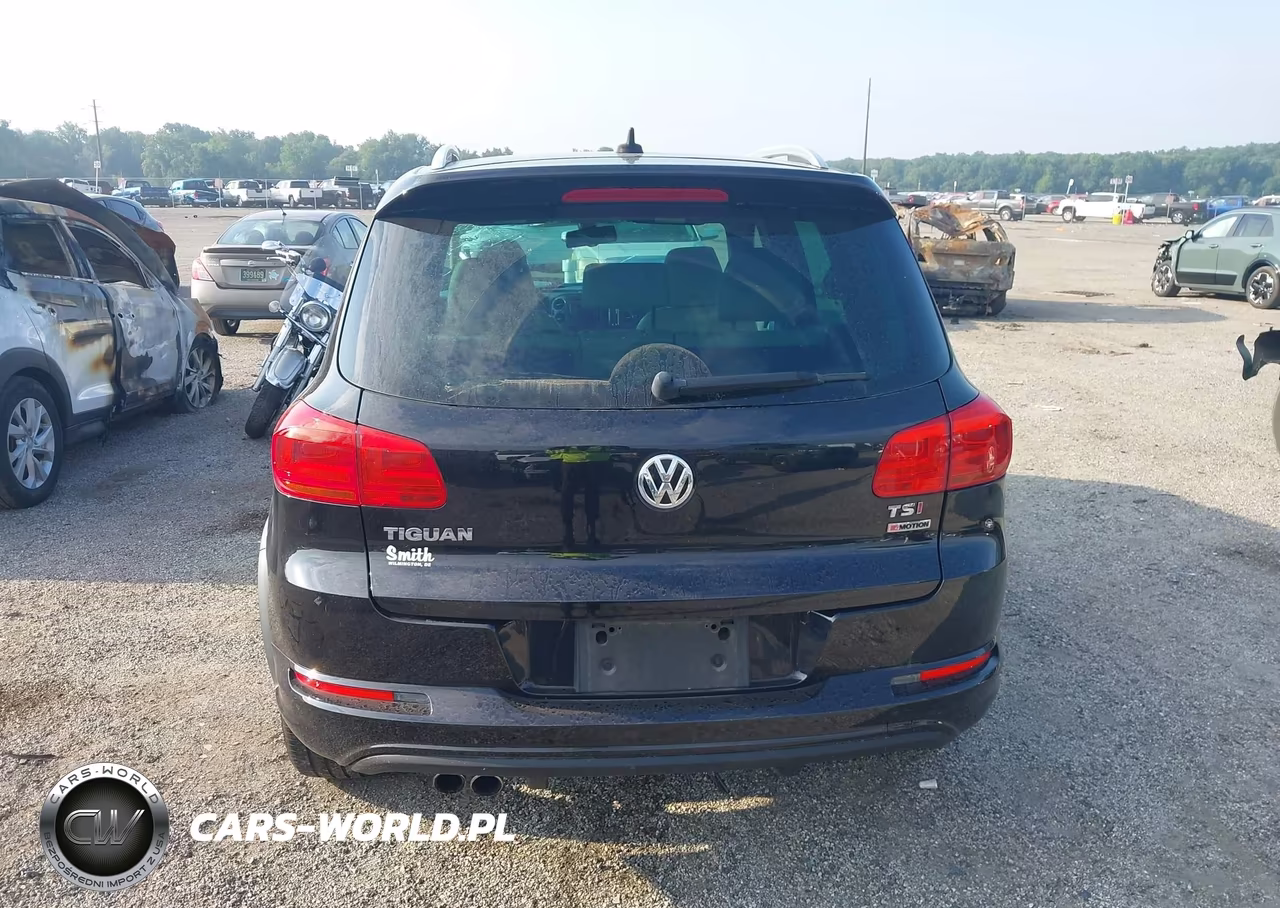 2016 Volkswagen Tiguan R-Line VIN:WVGBV7AX5GW081661 - 16