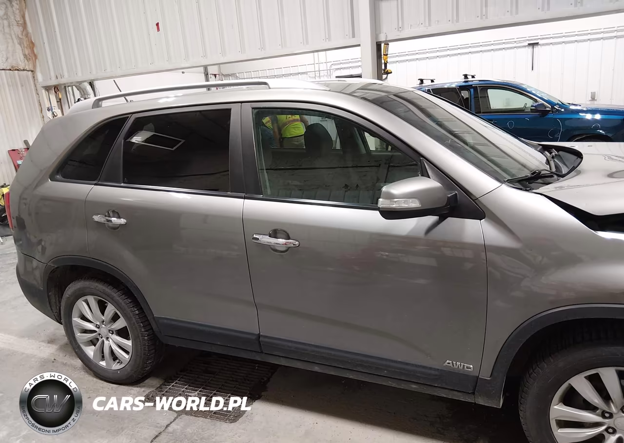 2011 Kia Sorento Lx V6 VIN:5XYKTDA25BG142462 - 14