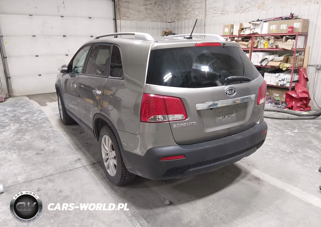 2011 Kia Sorento Lx V6 VIN:5XYKTDA25BG142462 - 3