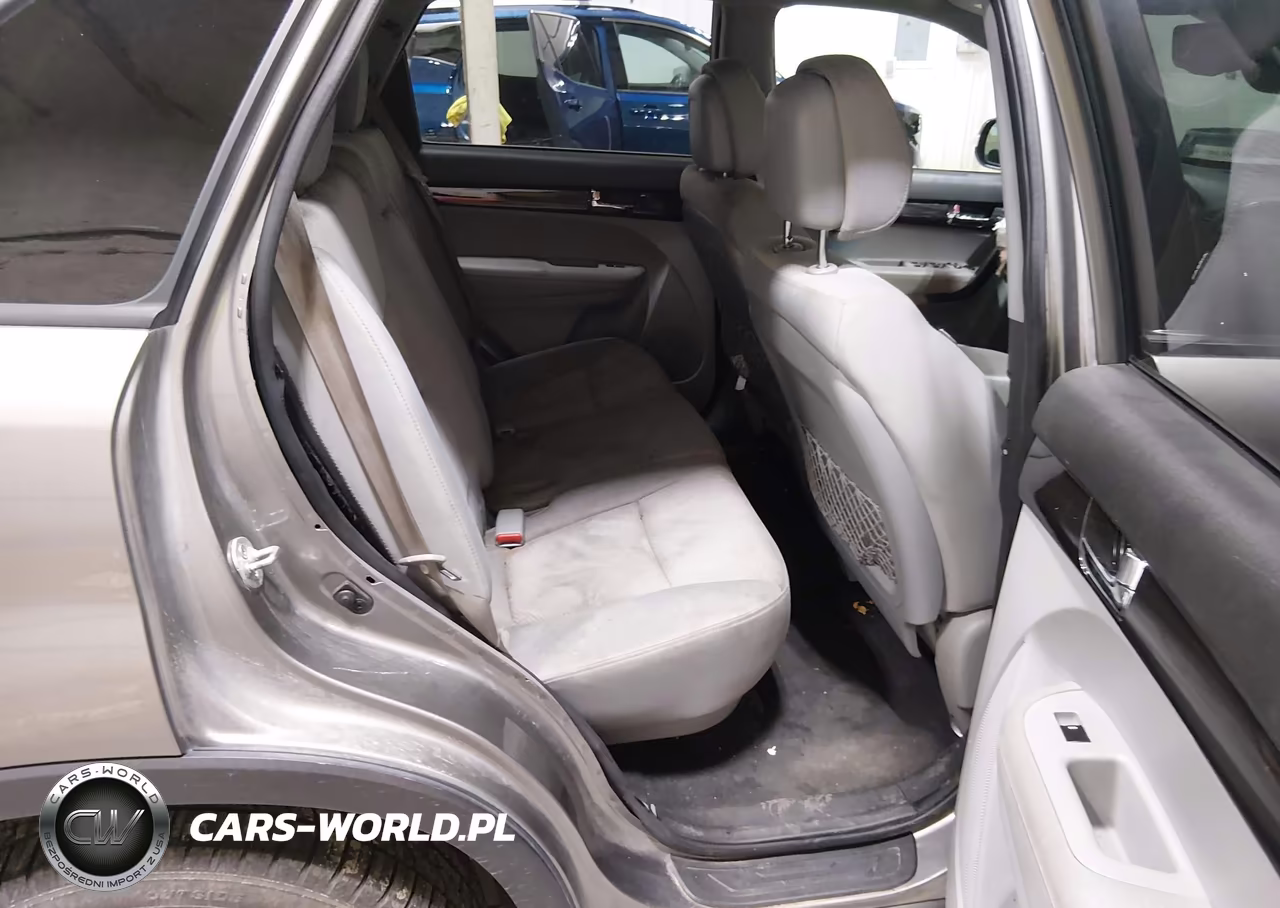 2011 Kia Sorento Lx V6 VIN:5XYKTDA25BG142462 - 8