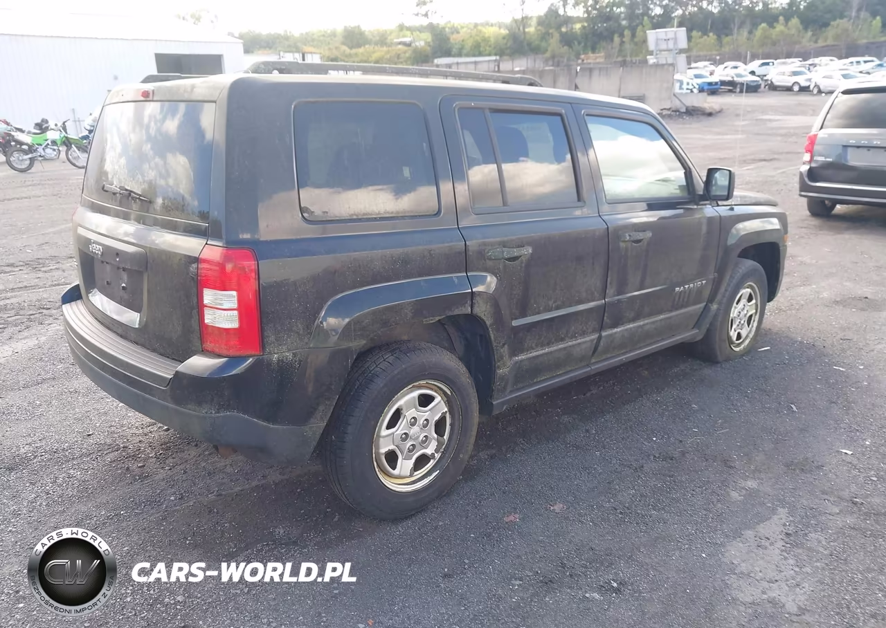 2012 Jeep Patriot Sport VIN:1C4NJRBB2CD638270 - 4