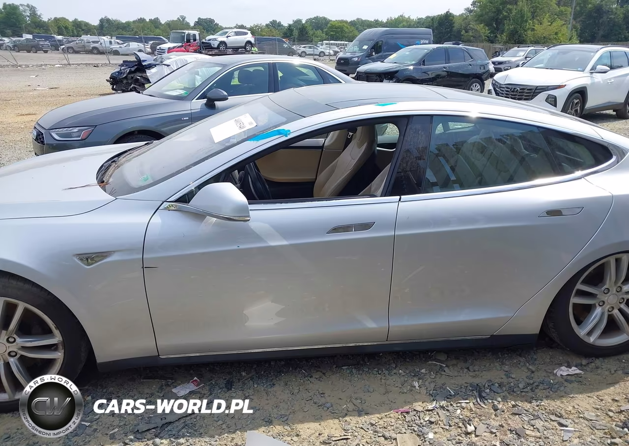 2014 Tesla Model S VIN:5YJSA1H15EFP44954 - 14