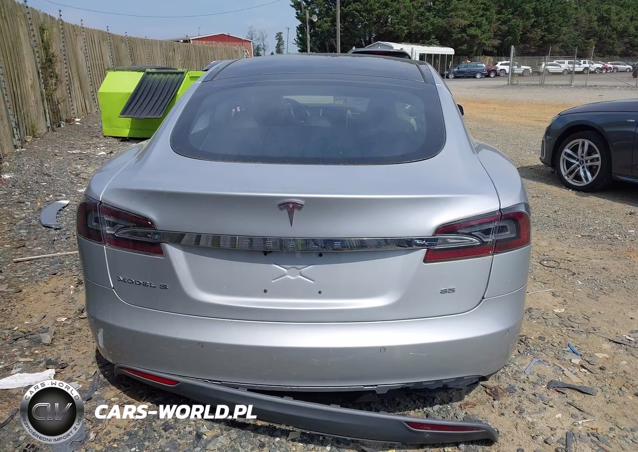 2014 Tesla Model S VIN:5YJSA1H15EFP44954 - 16