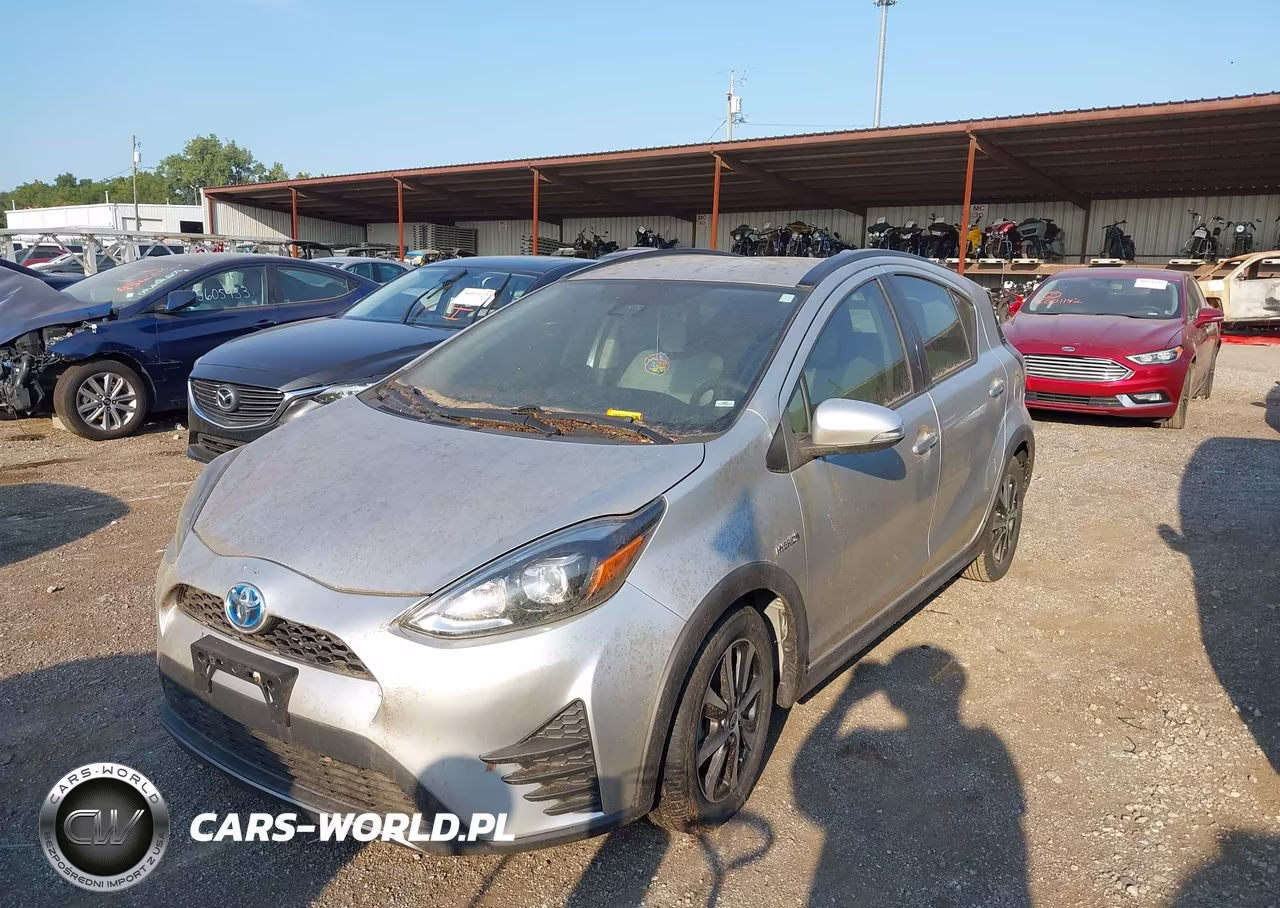 2018 Toyota Prius C One VIN:JTDKDTB34J1602983 - 12