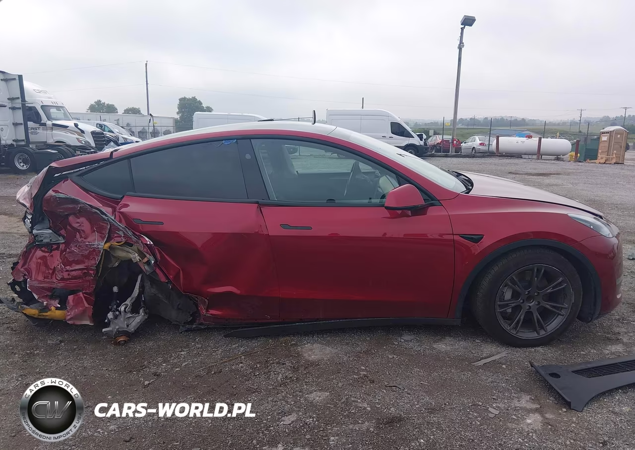 2025 Tesla Model Y Long Range Dual Motor Rear-Wheel Drive VIN:7SAYGDED7SA372957 - 13