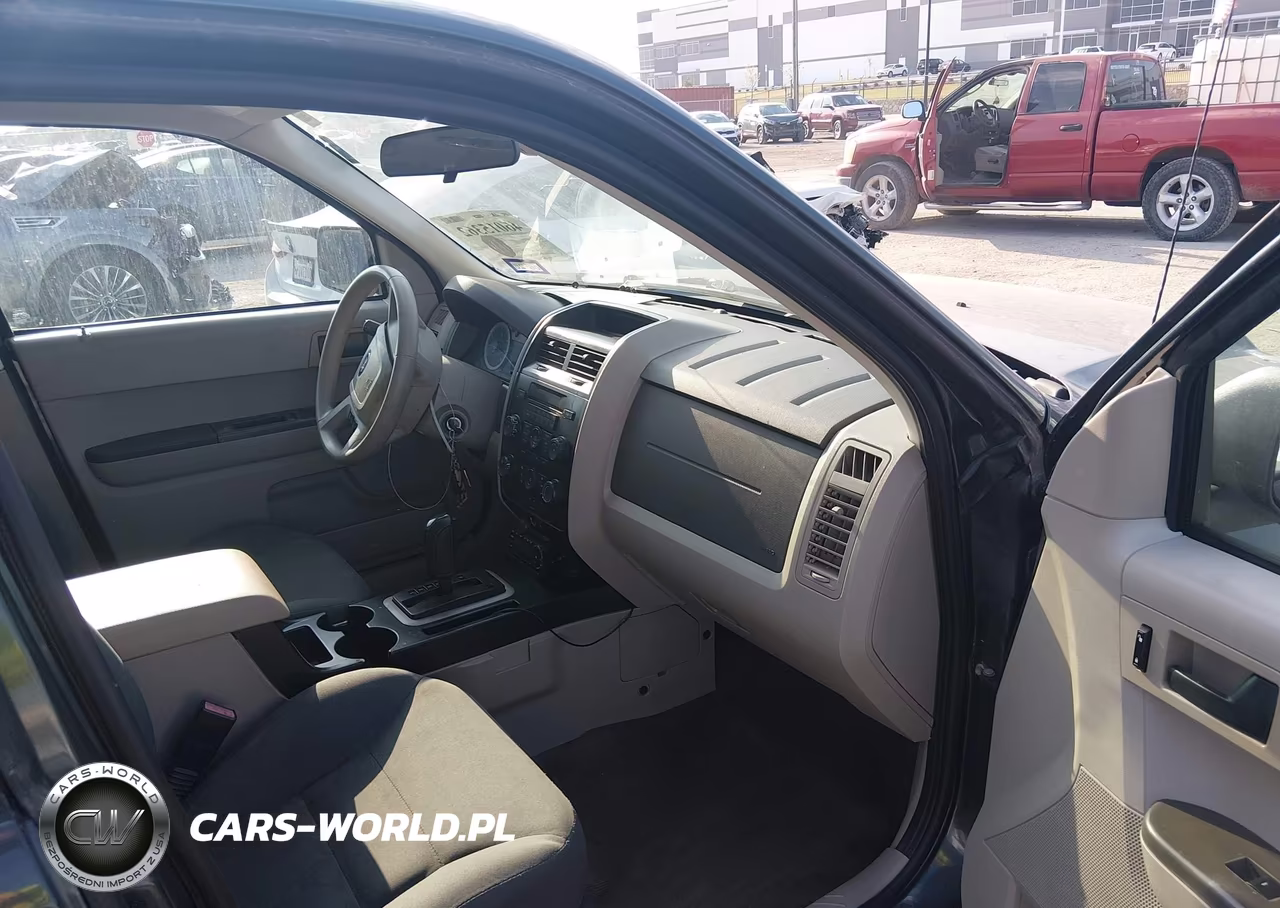 2008 Ford Escape Xls VIN:1FMCU92Z88KE59192 - 5