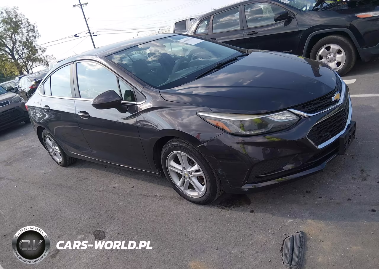 2016 Chevrolet Cruze Lt Auto – zdjęcie 1 z 11