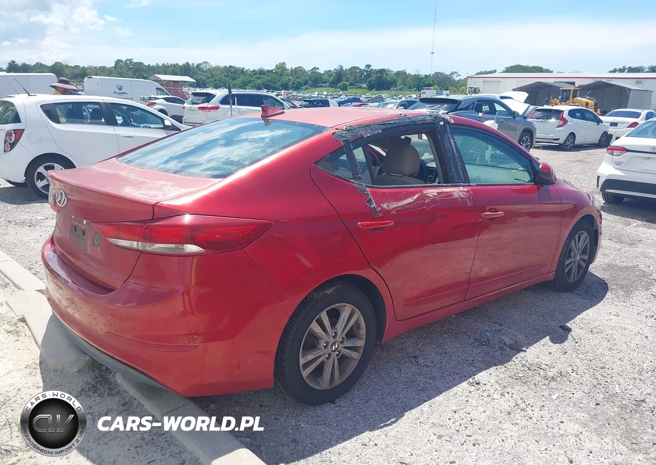 2017 Hyundai Elantra Se VIN:5NPD84LF5HH184500 - 4