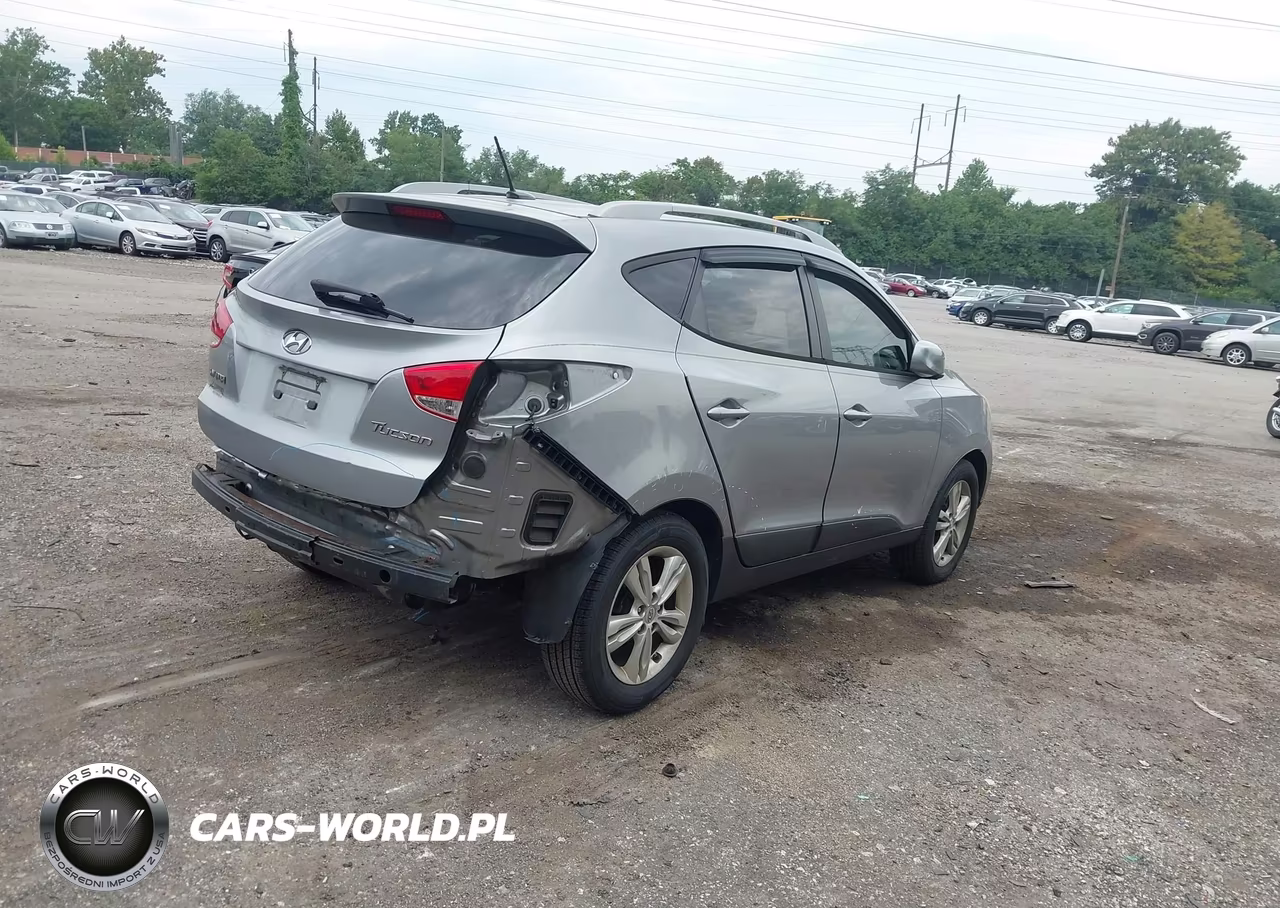 2011 Hyundai Tucson Gls VIN:KM8JU3AC3BU257714 - 4