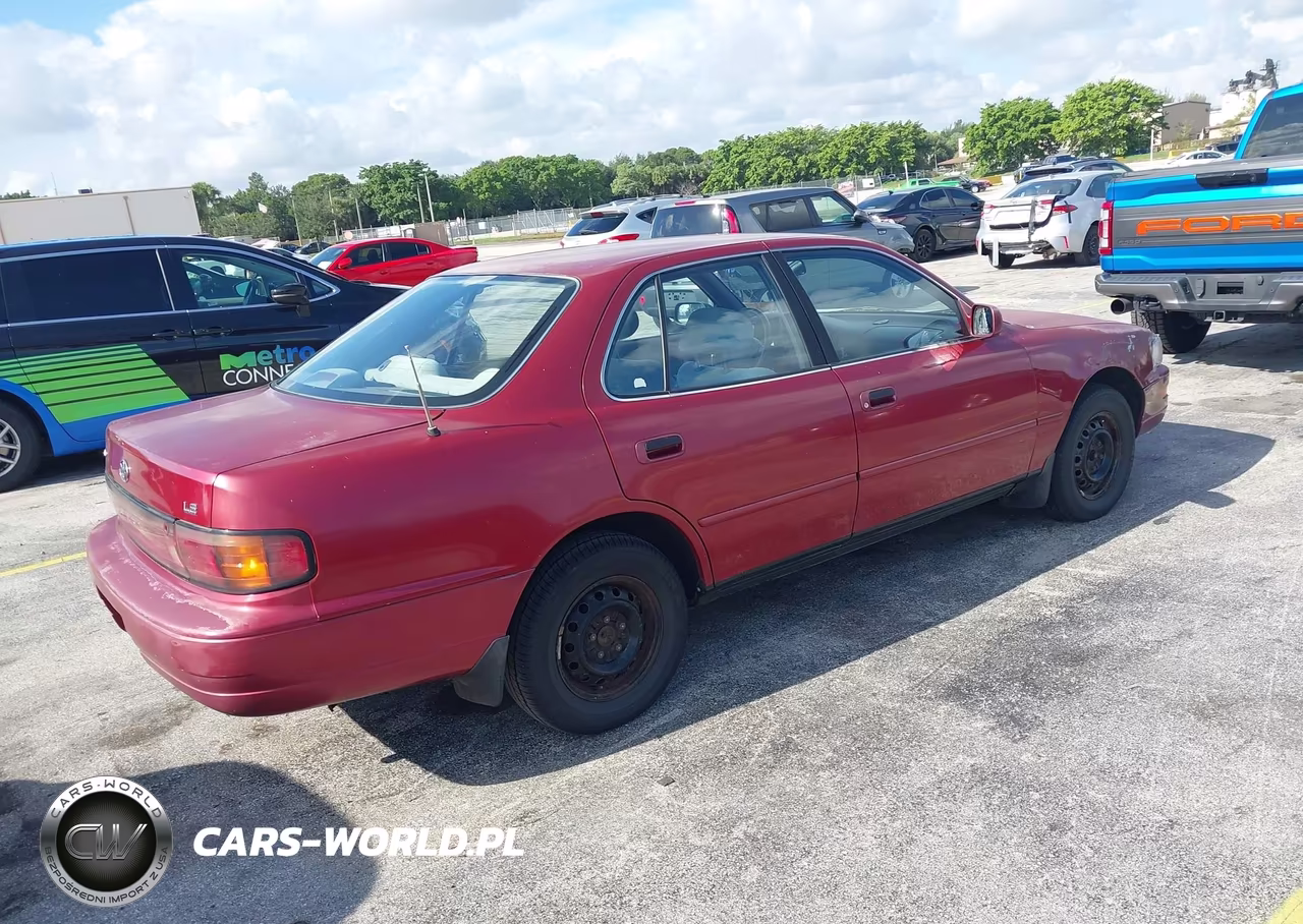 1994 Toyota Camry Le VIN:4T1SK12E6RU334066 - 4