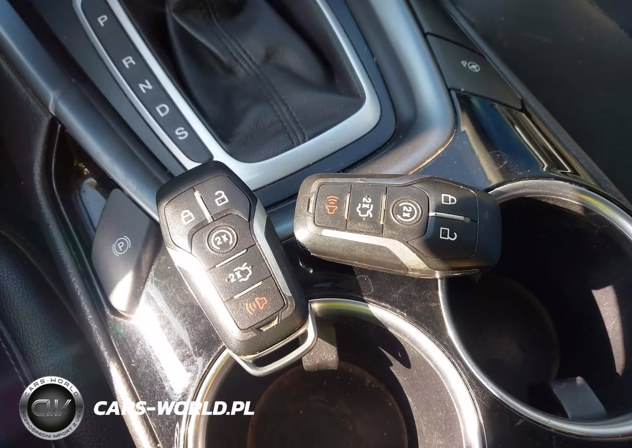 2014 Ford Fusion Titanium VIN:3FA6P0K93ER104657 - 11