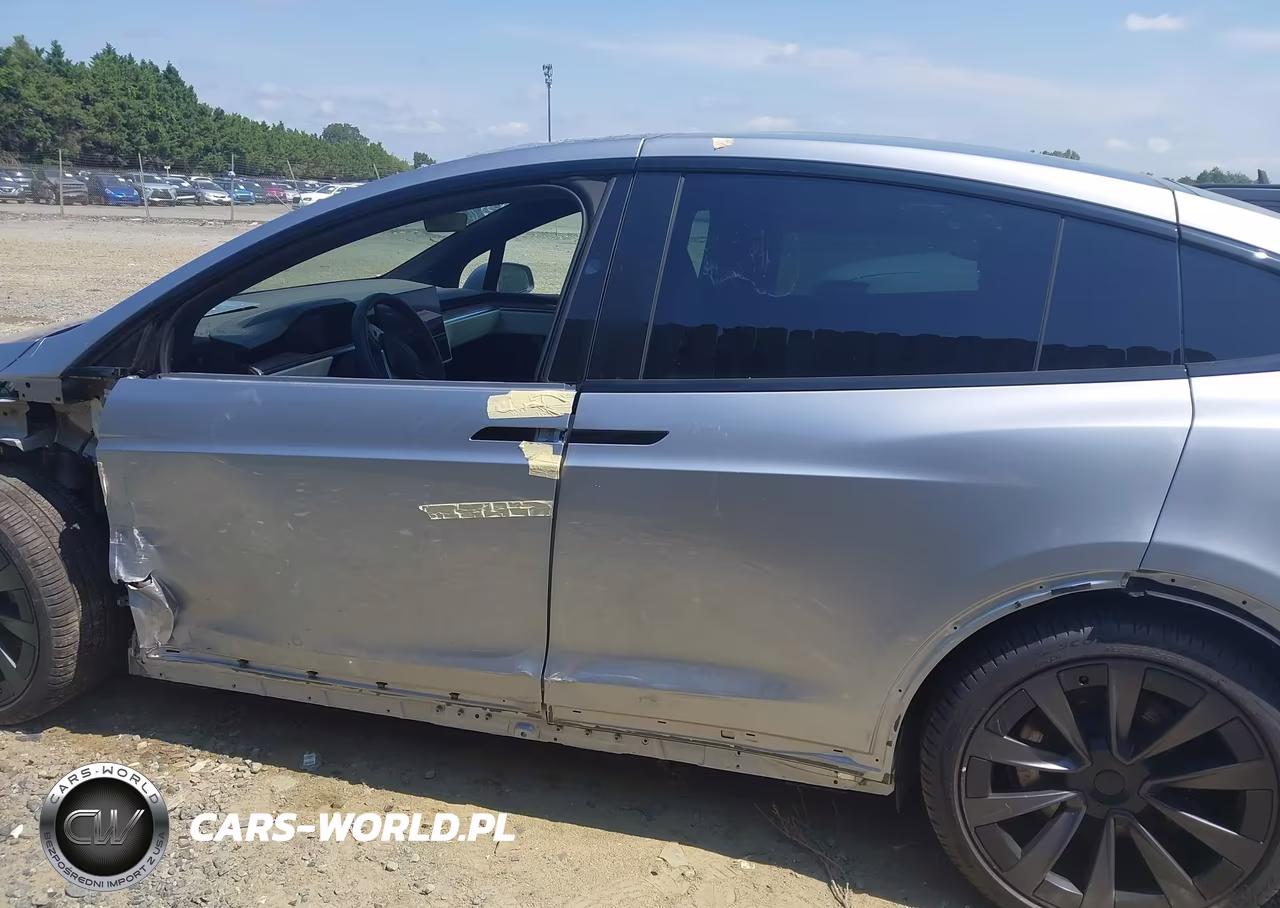 2025 Tesla Model X Long Range VIN:7SAXCDE55SF462644 - 15