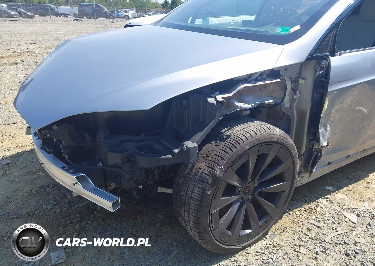 2025 Tesla Model X Long Range VIN:7SAXCDE55SF462644 - 6
