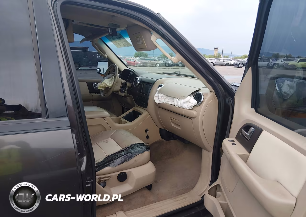 2005 Ford Expedition Eddie Bauer-King Ranch VIN:1FMPU17525LA08564 - 5