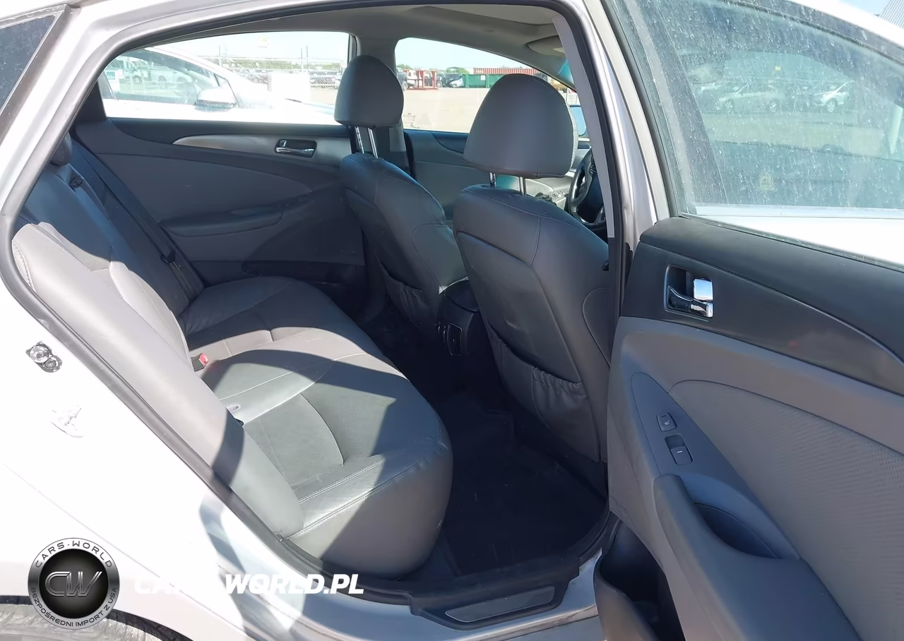 2011 Hyundai Sonata Hybrid VIN:KMHEC4A48BA008121 - 8