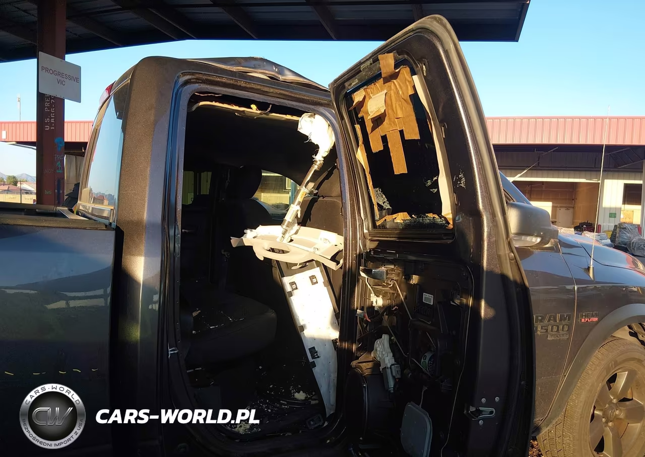 2019 Ram 1500 Classic Warlock 4X2 6'4 Box VIN:1C6RR6GT2KS625692 - 8